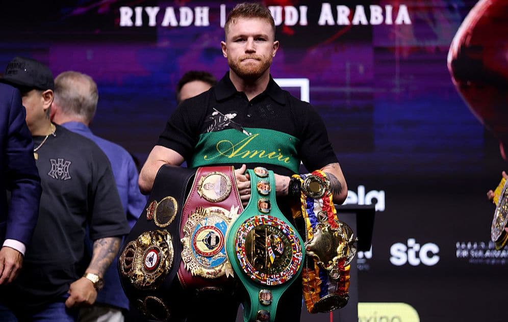 "20 Dollars à 20 Ans : Avec la fin maintenant en vue, Saul 'Canelo' Alvarez se souvient de sa carrière légendaire"